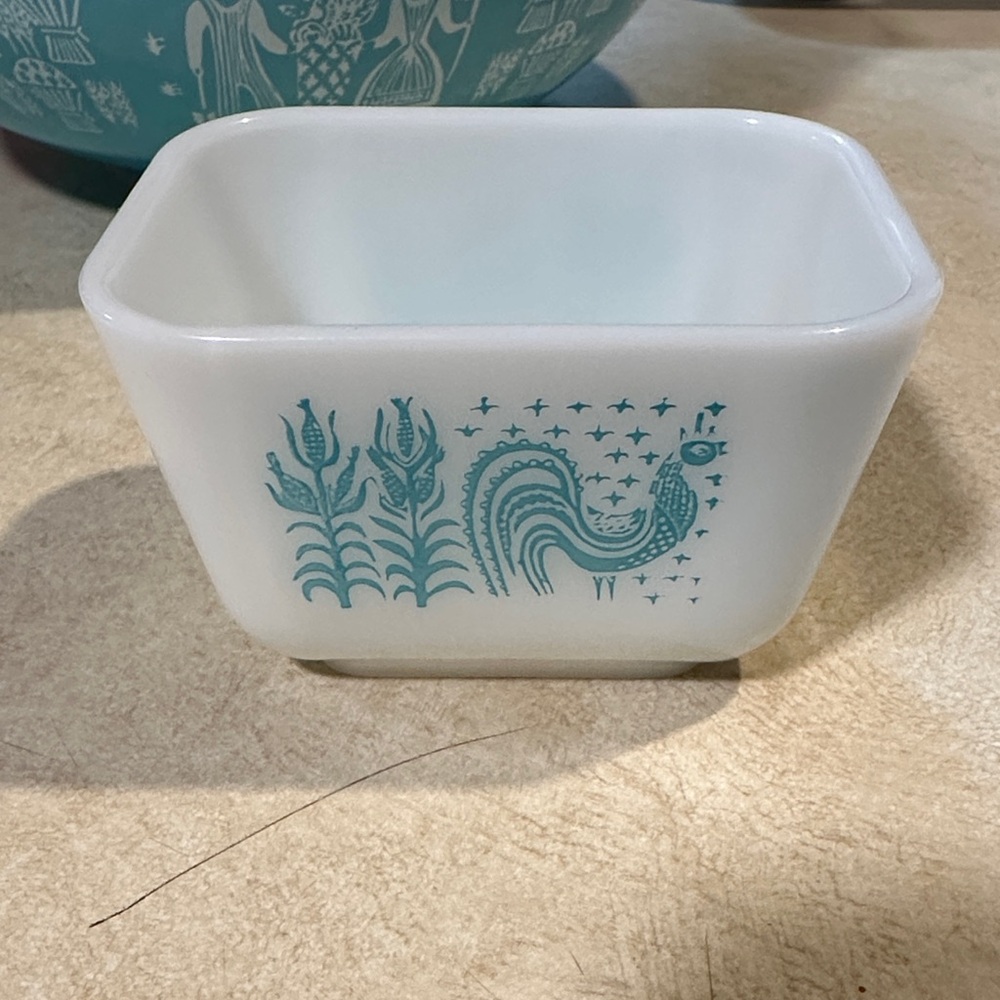 Vintage Pyrex 501 Mini Refrigerator Dish 3" Blue Butterprint 1.5 Cup